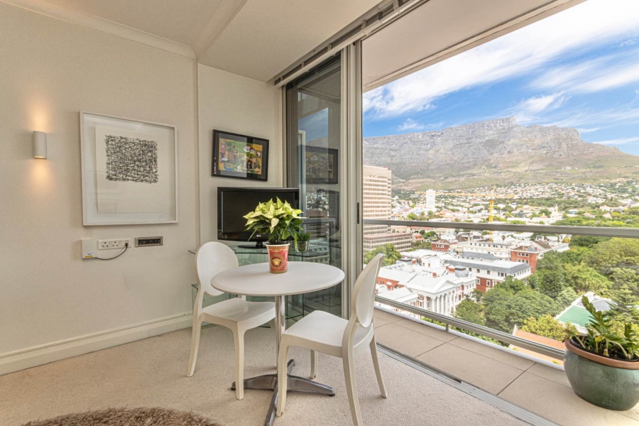 1 Bedroom Property for Sale in Cape Town City Centre Western Cape